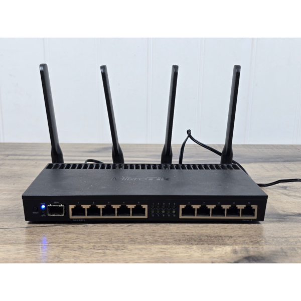 MikroTik RB4011iGS router