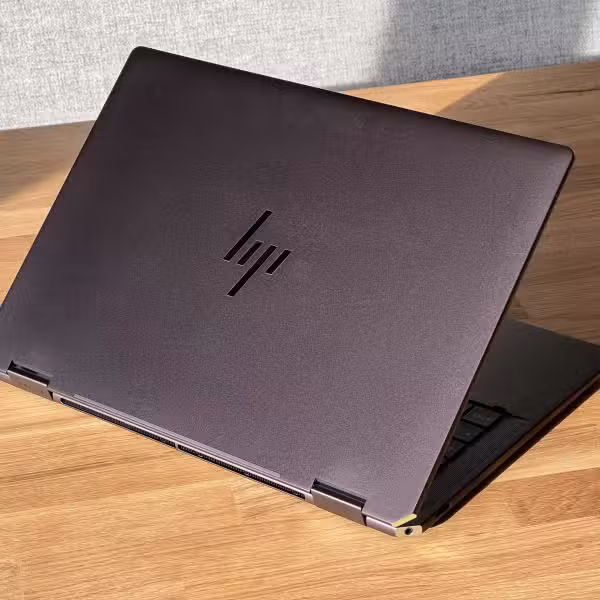 HP Spectre 14-EU OLED